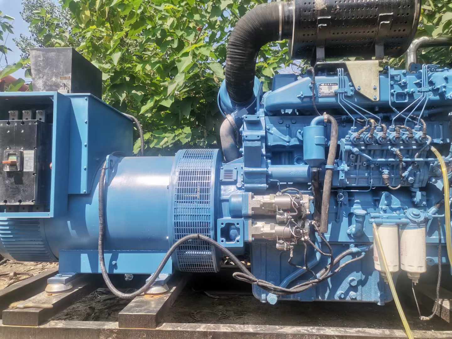 五峰详细说明降低 800kW 柴油发电机输出电流波动的方法